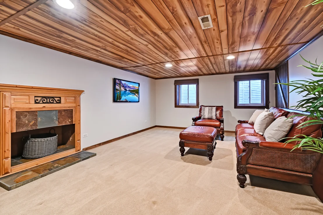 Photo of 32 Ridgefield Lane