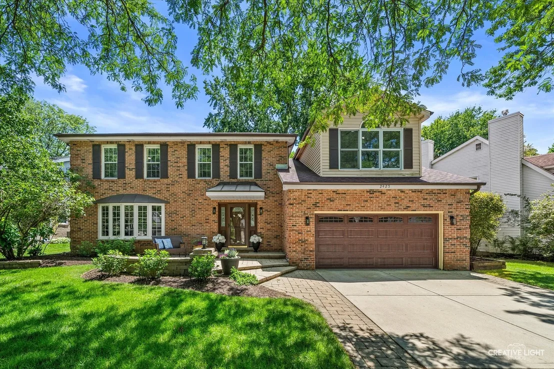Photo of 2425 Tanglewood Drive