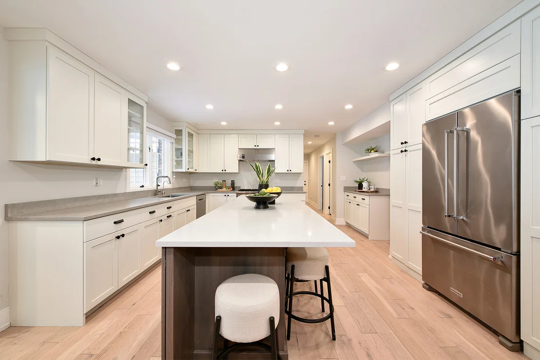 Photo of 688 Thompsons Way