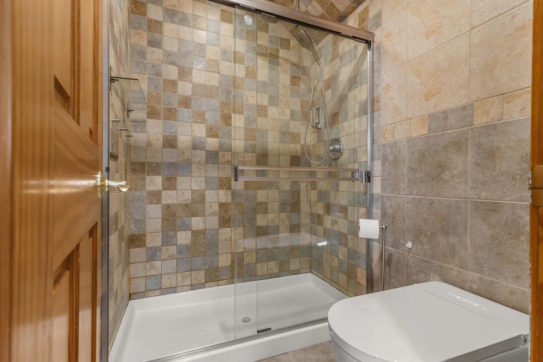 Photo of Unit F at 8316 Highpoint Circle