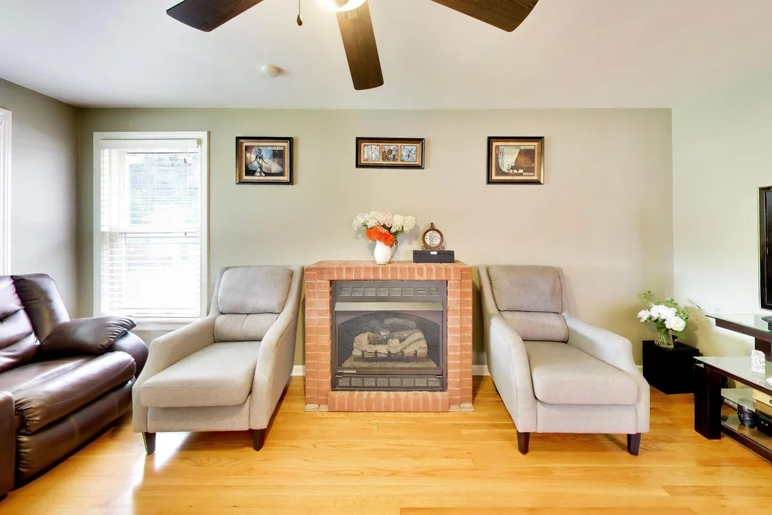Photo of 3225 Sunset Lane