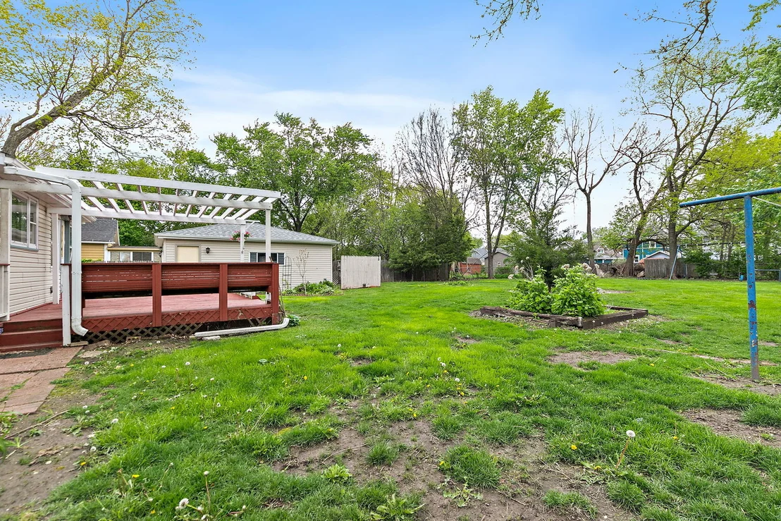 Photo of 922 Douglas Avenue