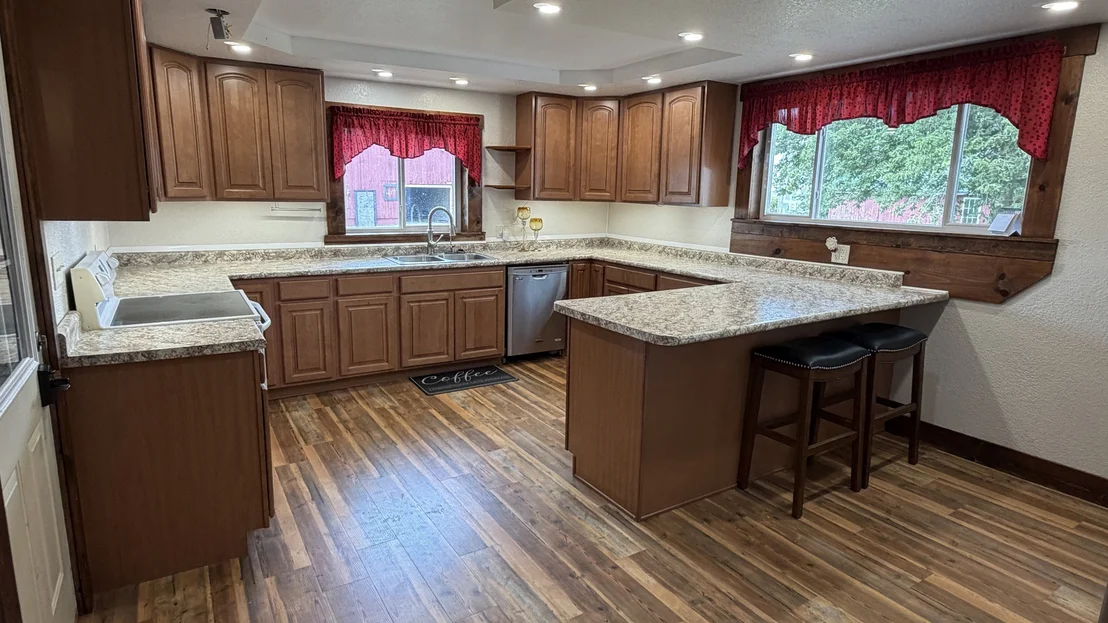 Photo of 6151 Cunniff Road