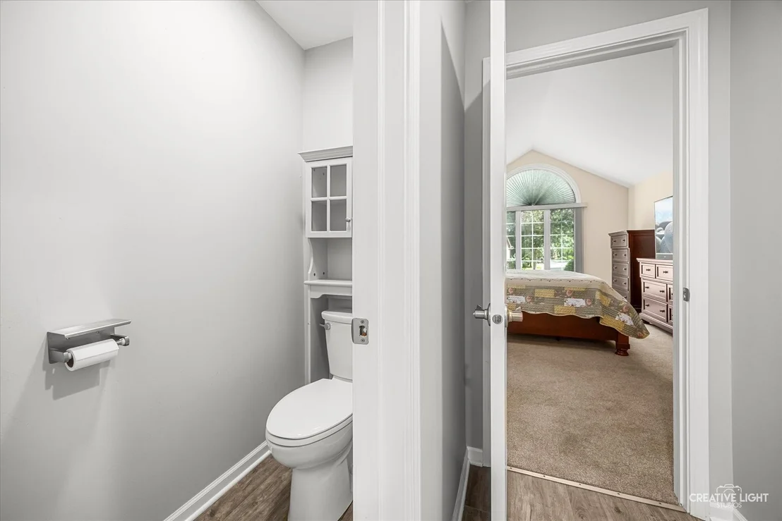 Photo of 17 White Oak Lane