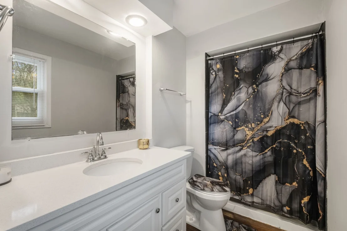 Photo of 944 Carol Lane