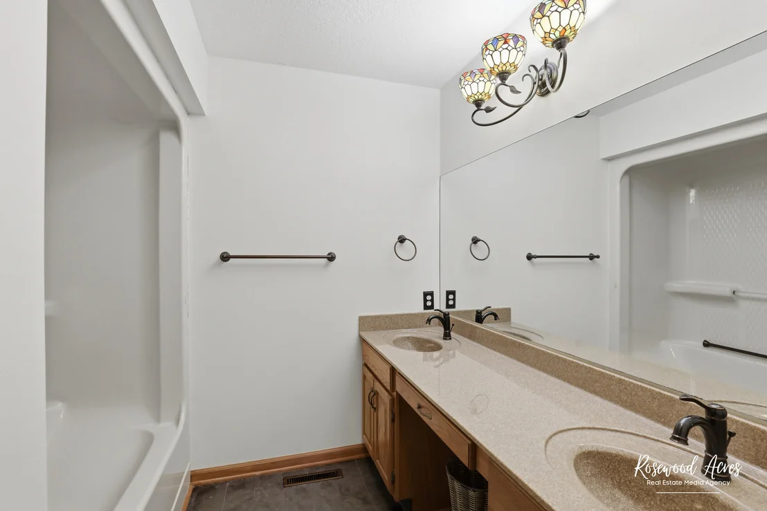 Photo of 1240 Plum Creek Drive