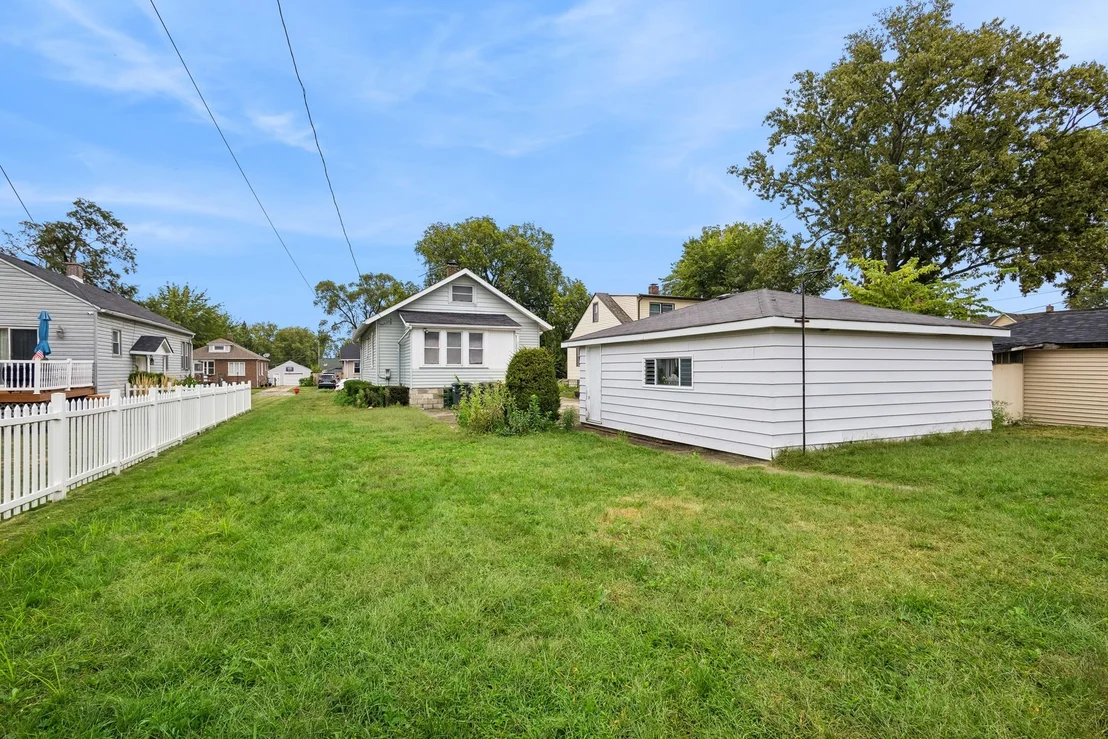 Photo of 3347 Washington Street