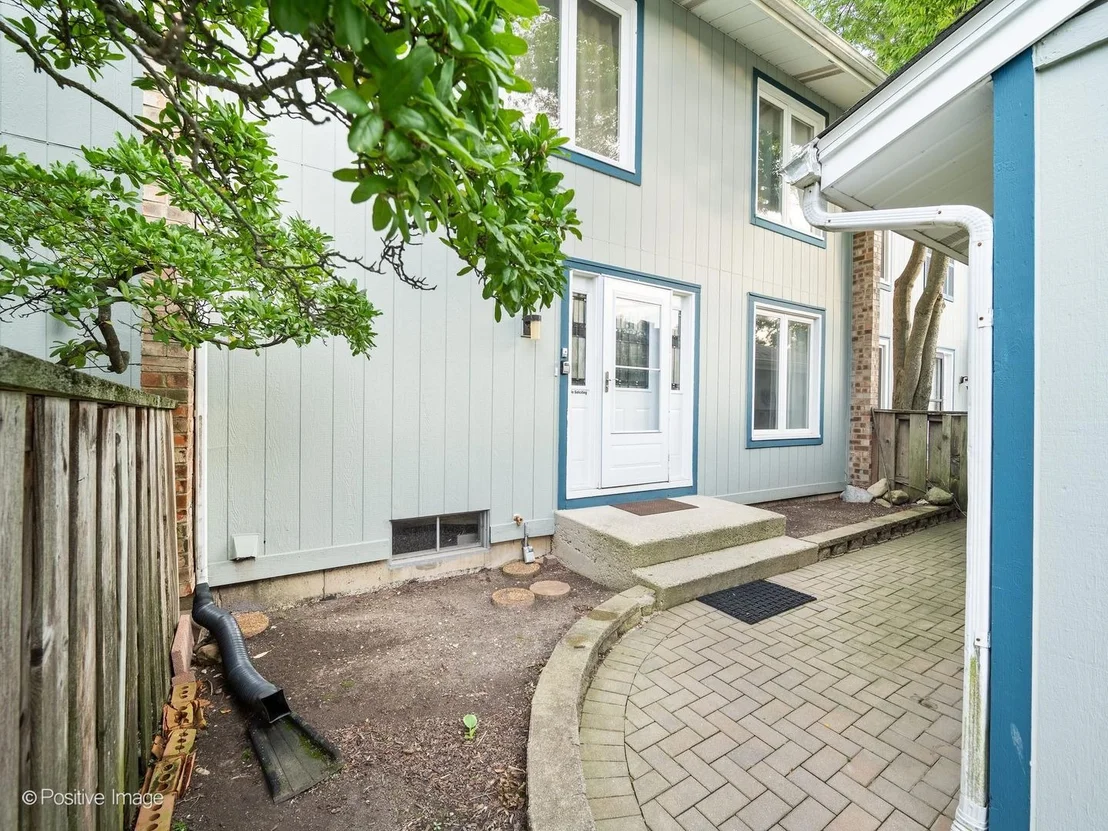 Photo of 223 Willow Lane