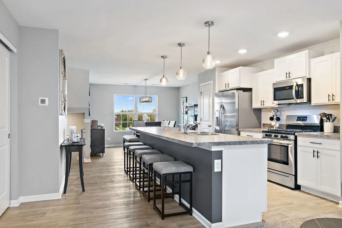 Photo of 2387 Alison Avenue