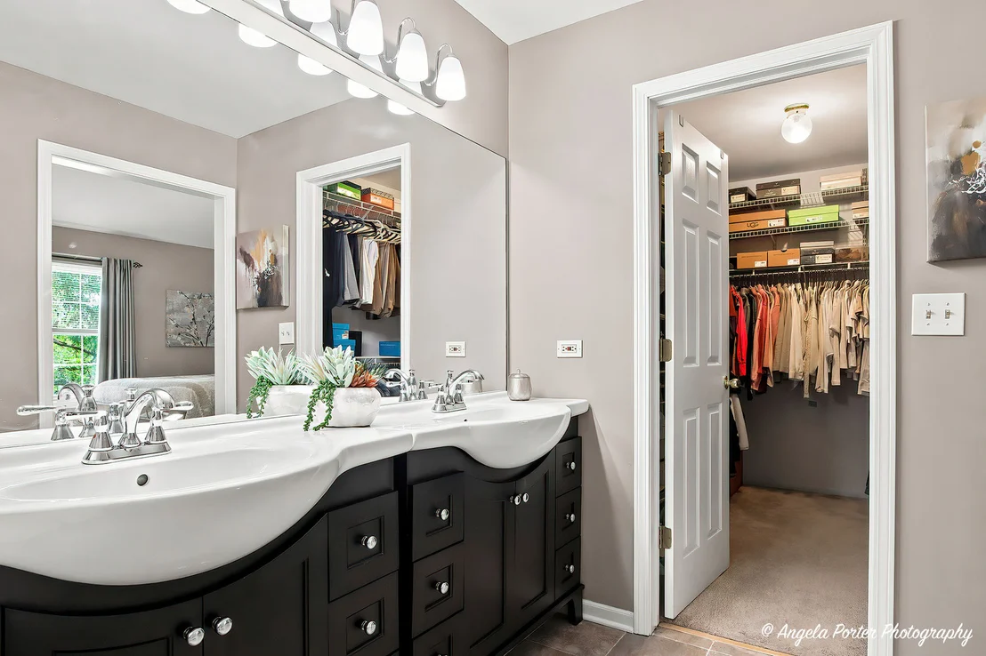 Photo of 910 Sweetflower Drive