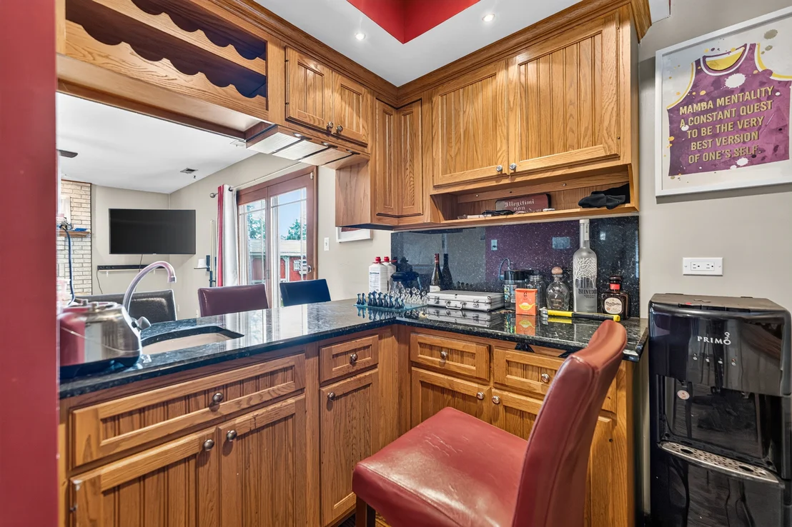 Photo of 7622 W Lakeside Drive