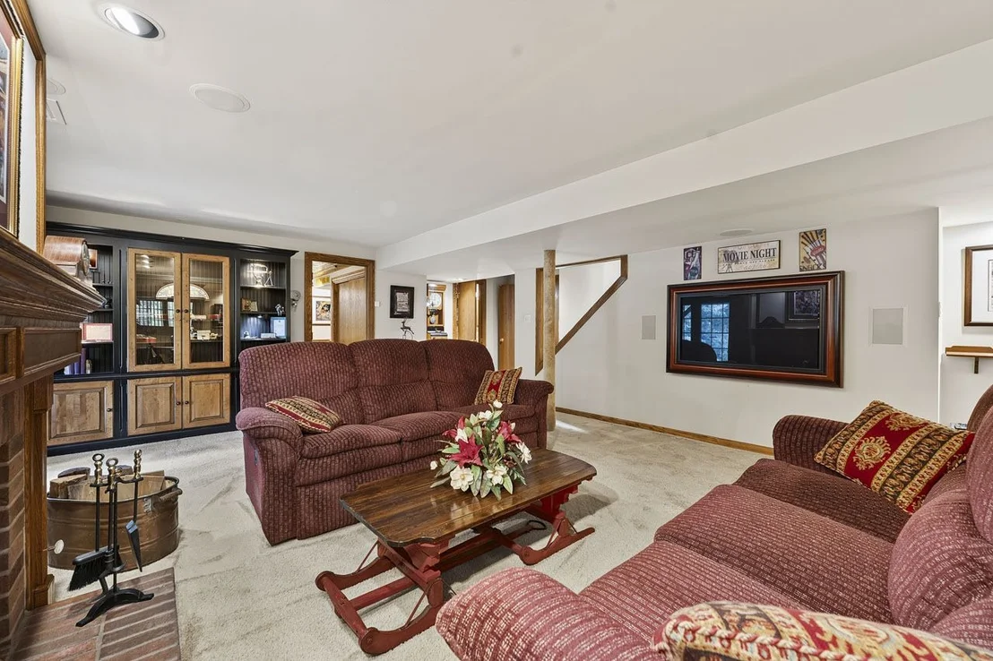 Photo of 3408 James Way