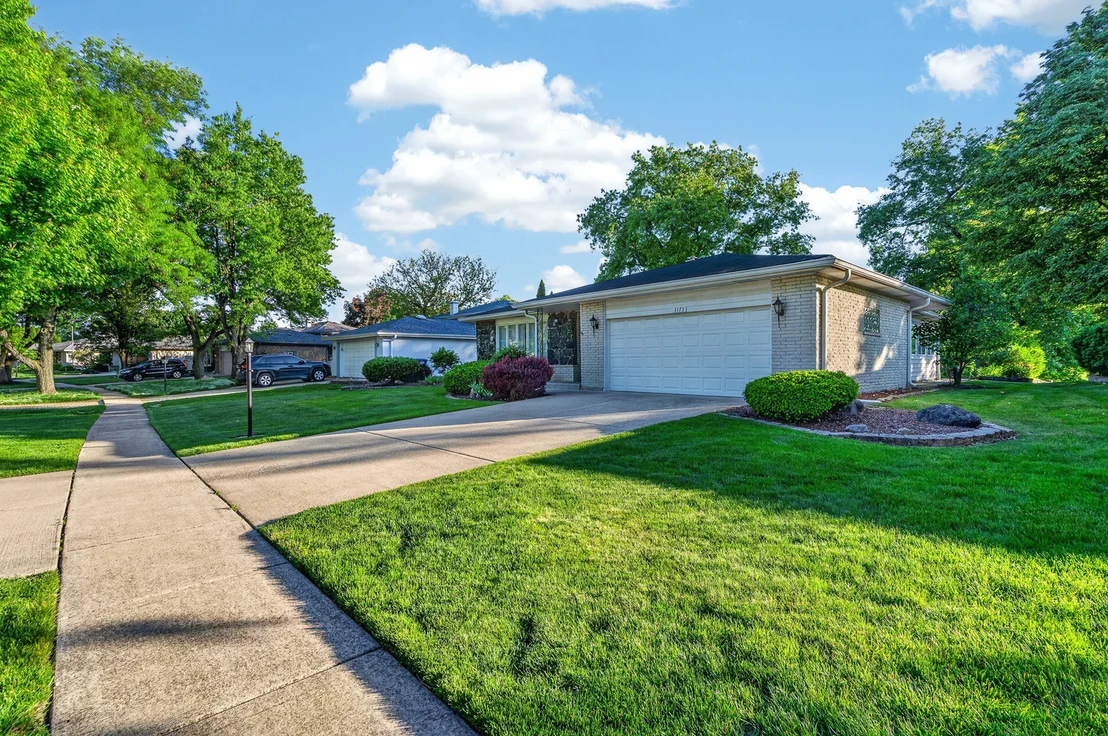 Photo of 3173 Grandview Place