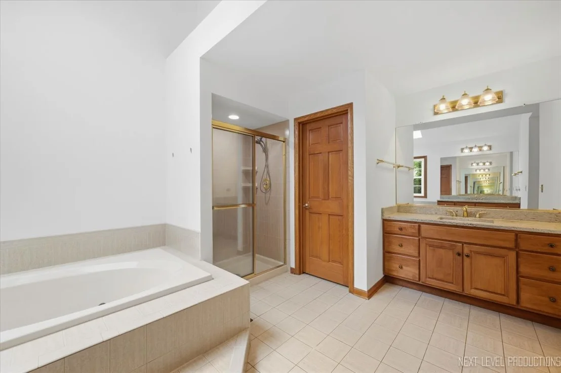 Photo of 1002 Thoroughbred Circle