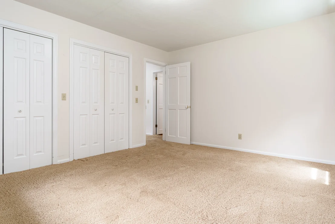 Photo of 7889 Shaw Road