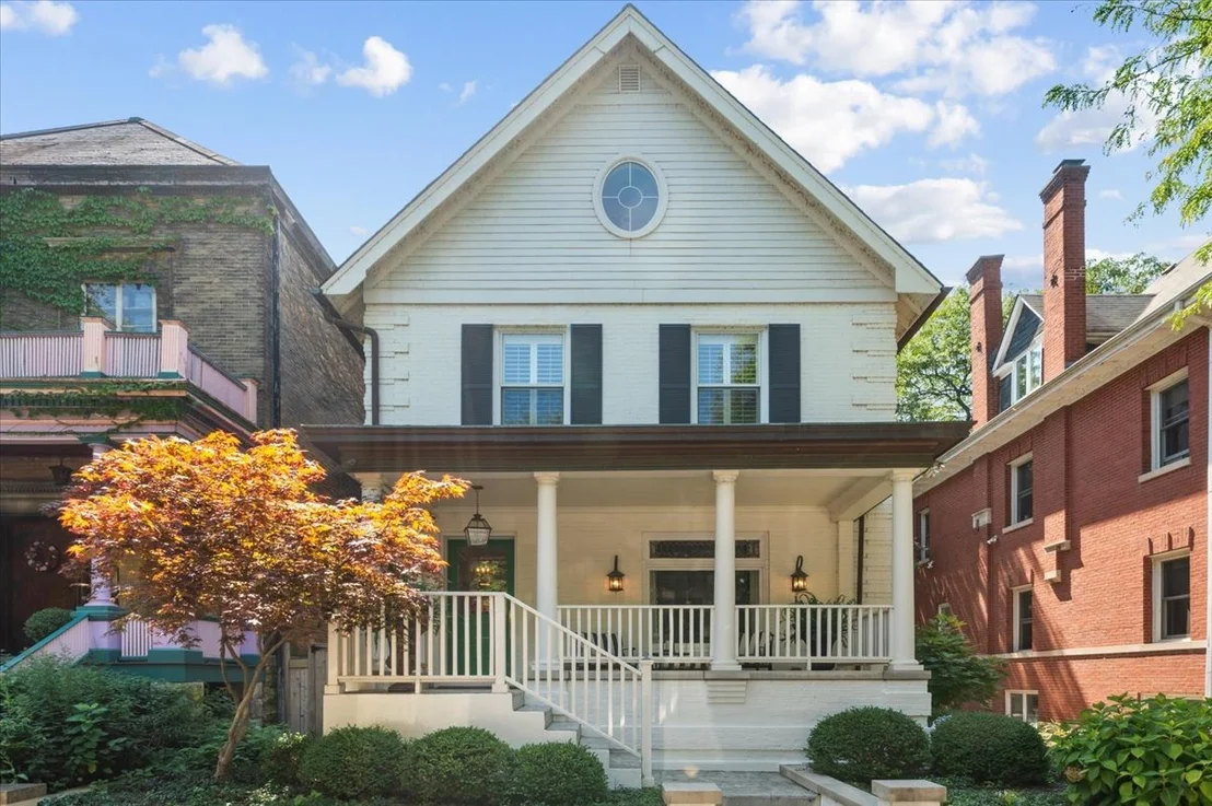 Photo of 837 W Junior Terrace