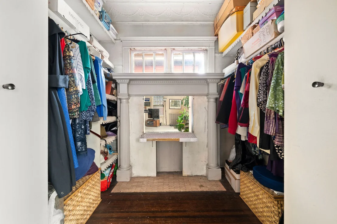 Photo of 832 W Junior Terrace