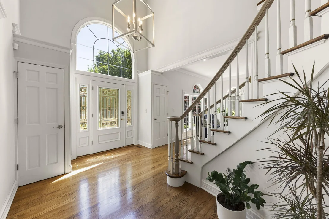 Photo of 1262 Midwest Lane
