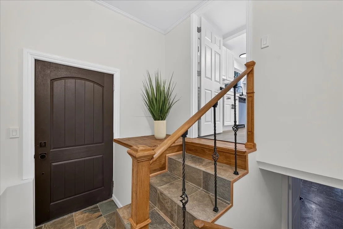 Photo of 211 N Graylynn Drive