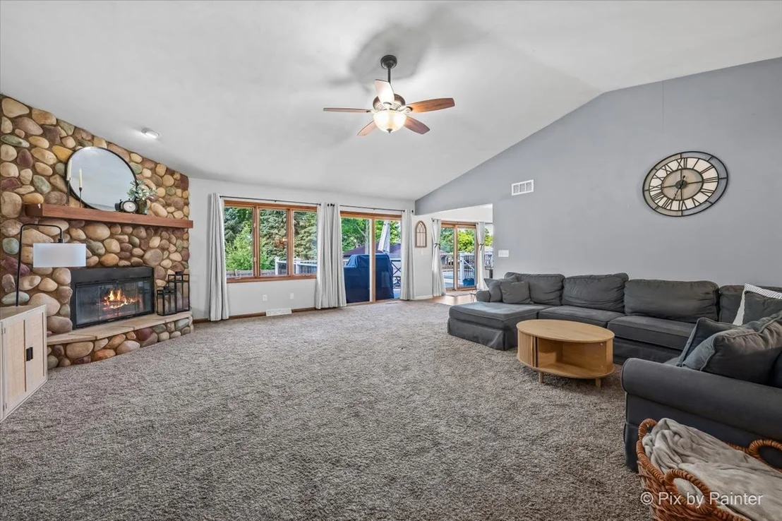 Photo of 7585 Derby Close