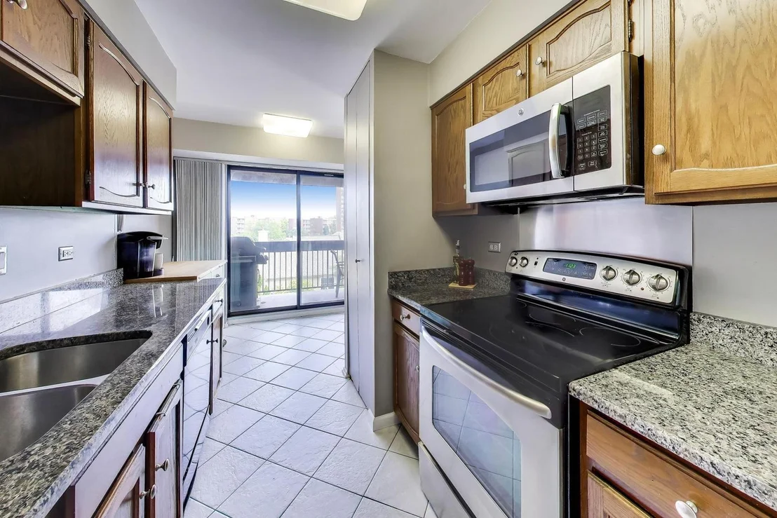 Photo of Unit 402 at 701 Forum Square