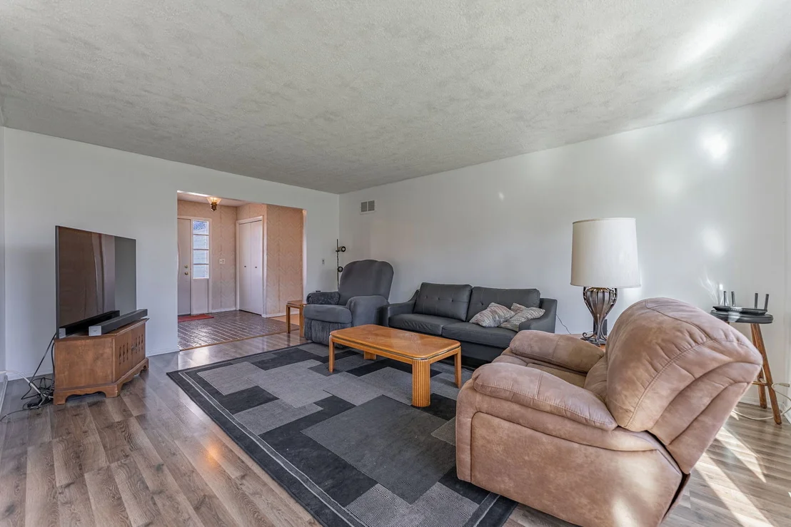 Photo of 137 Harding Drive