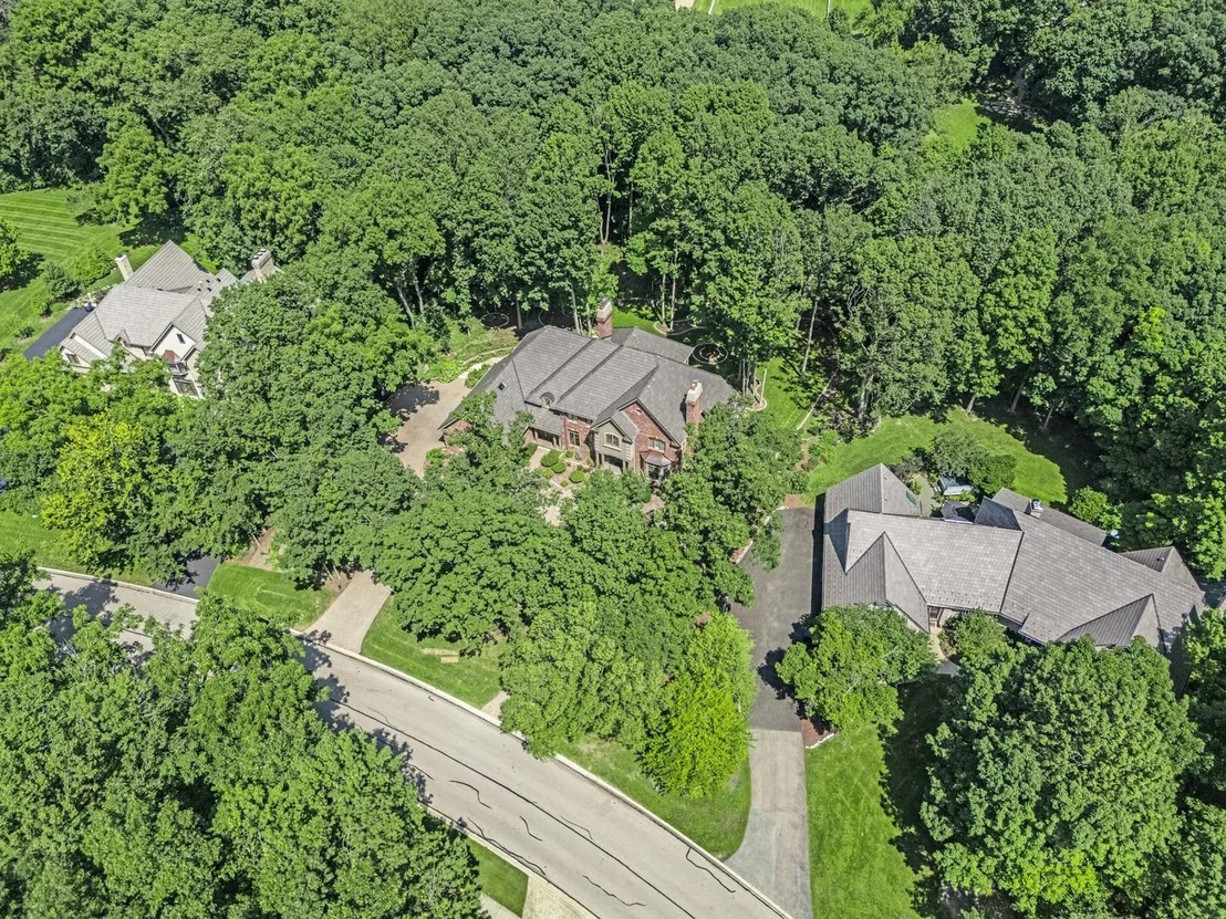 Photo of 818 Fox Glen Drive