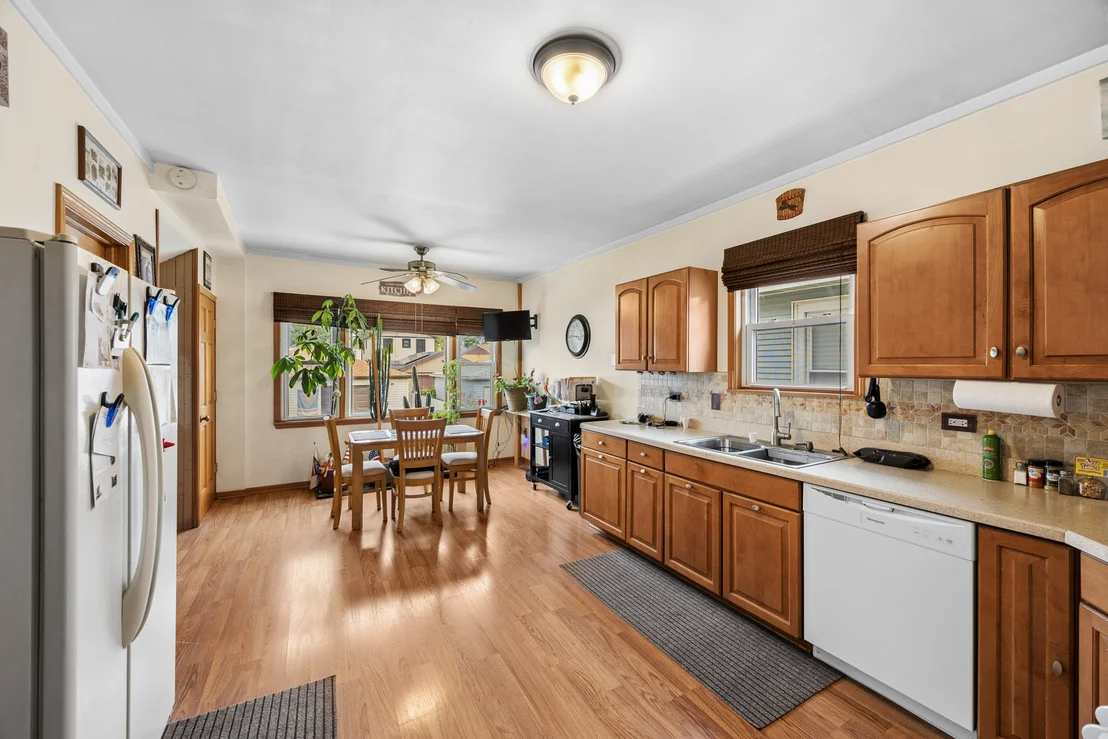 Photo of 4119 Maple Avenue