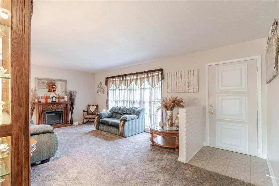Photo of 122 Camelot Drive