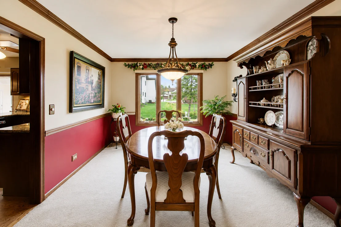 Photo of 1265 N Scarlet Drive