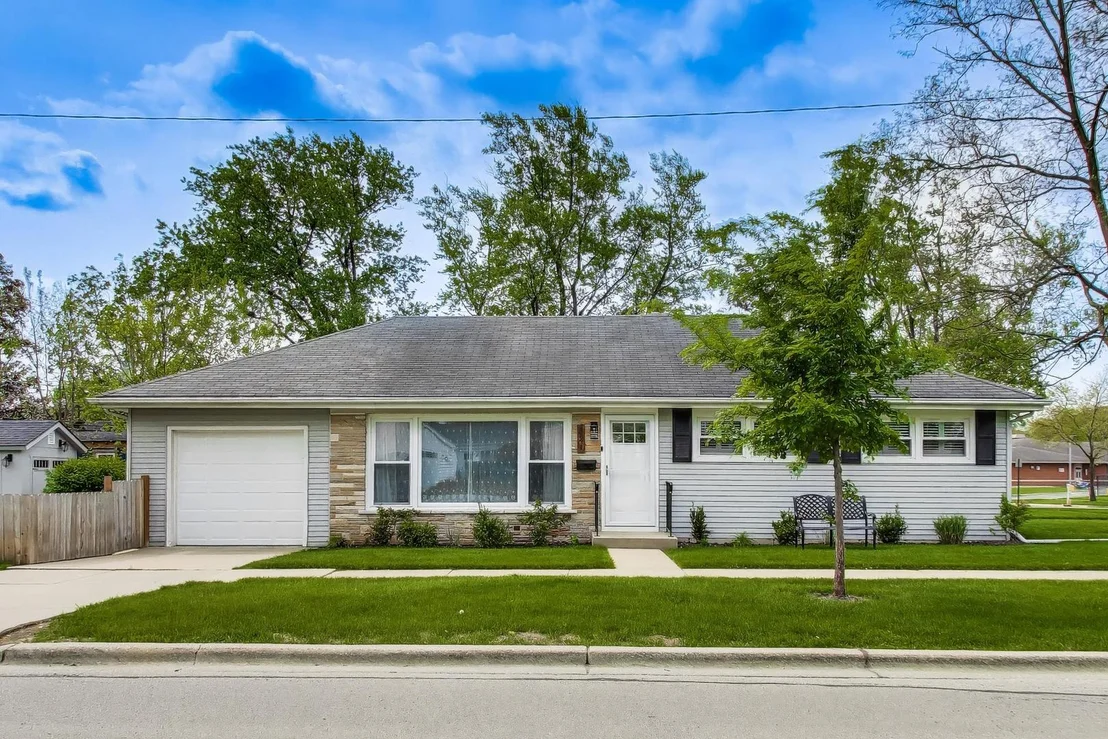 Photo of 321 N Fairview Avenue
