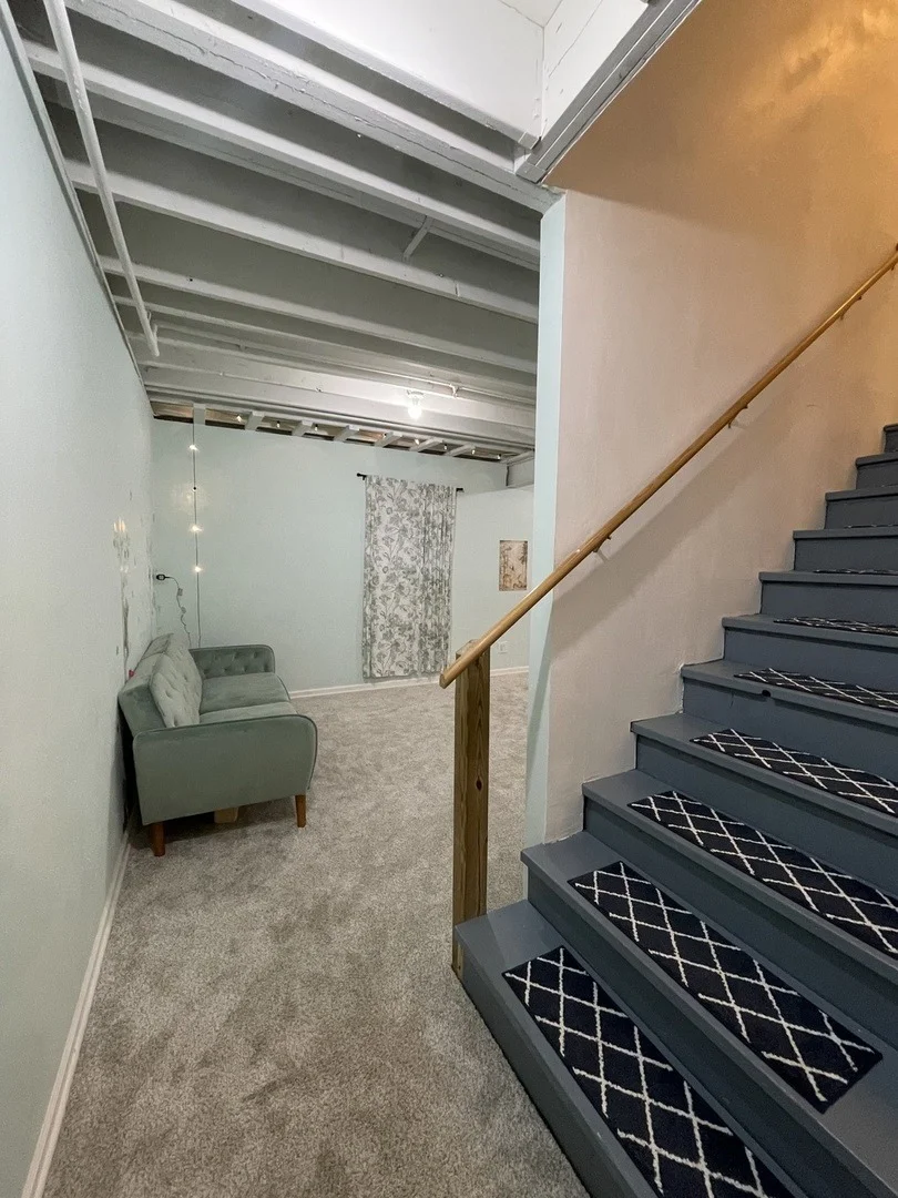 Photo of 200 W Thacker Street