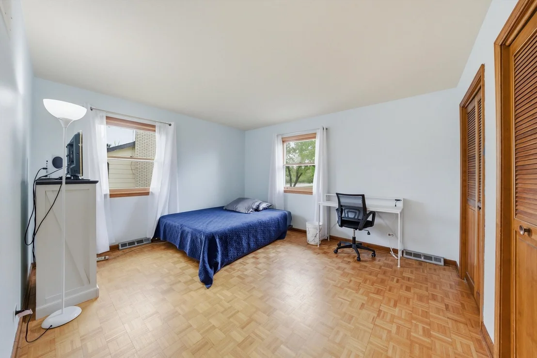Photo of 2919 Embassy Row