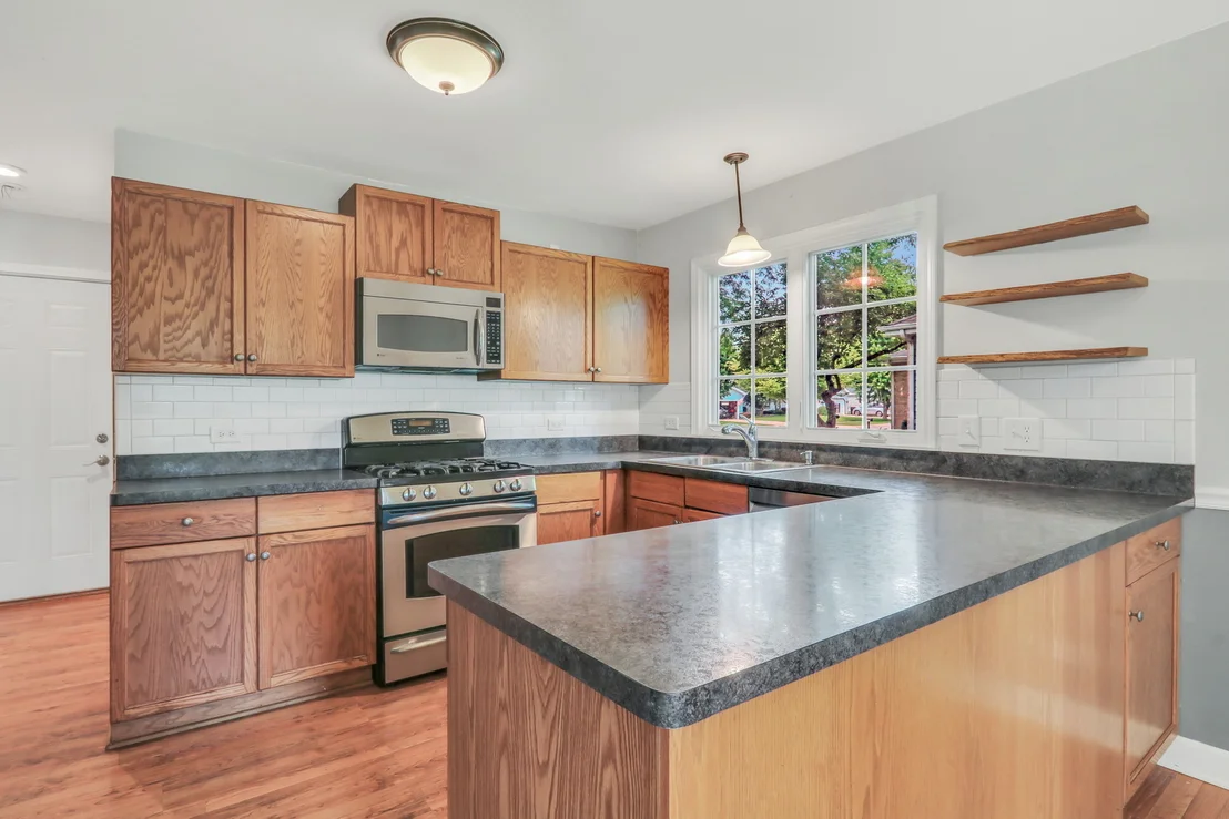 Photo of 1612 N Leonard Avenue