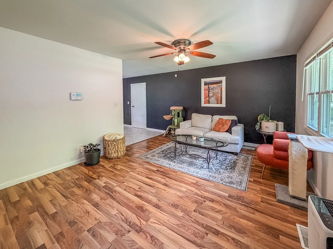 Photo of 1116 Centennial Drive