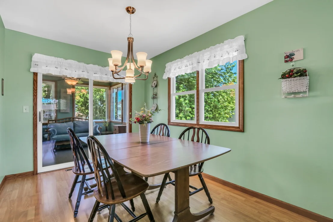 Photo of 471 Linden Lane