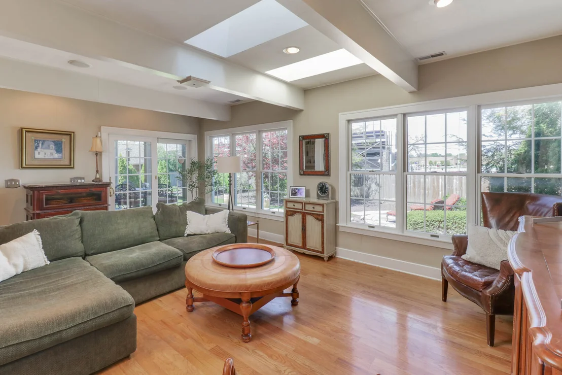 Photo of 1202 Elmwood Road