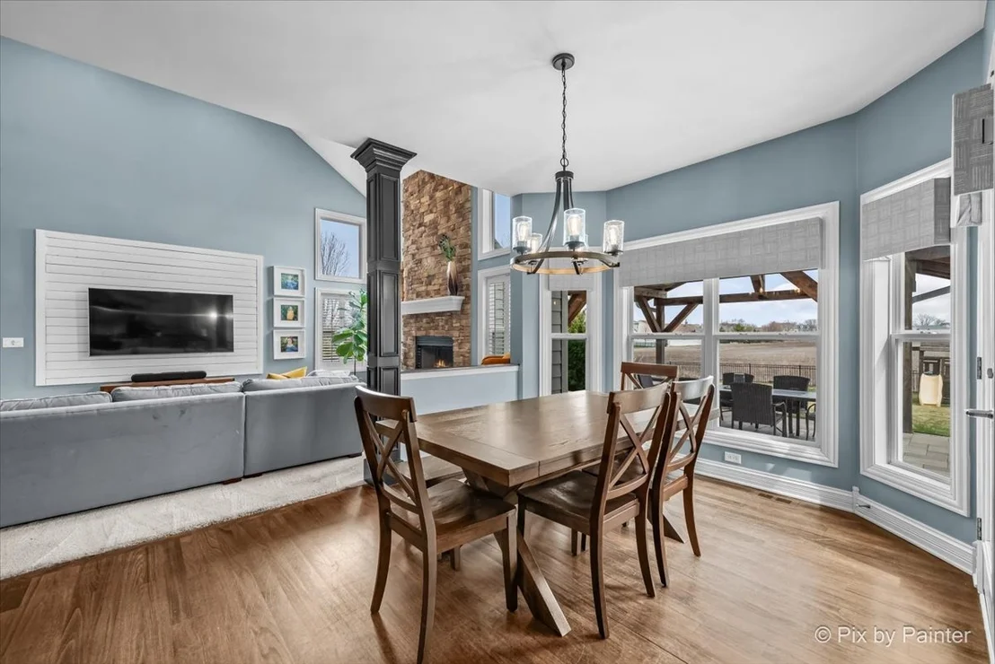 Photo of 647 Bennett Drive