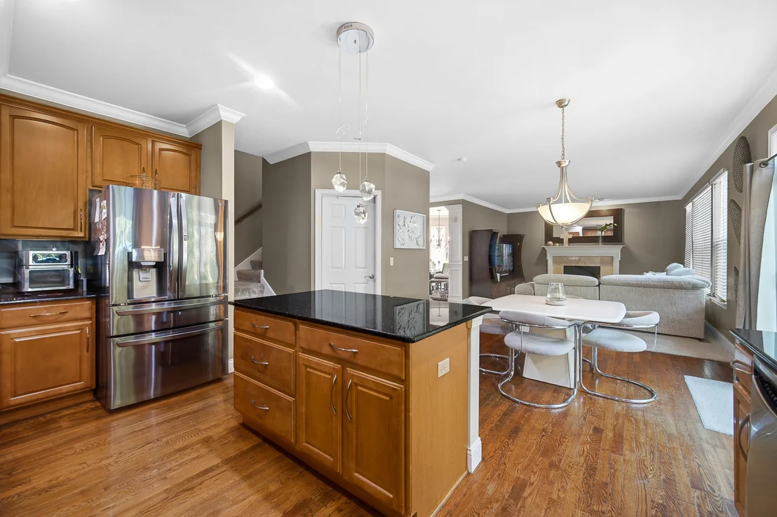Photo of 385 Post Oak Circle