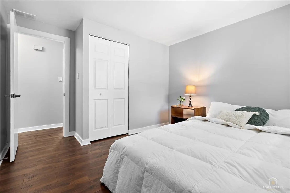Photo of 231 Webster Lane