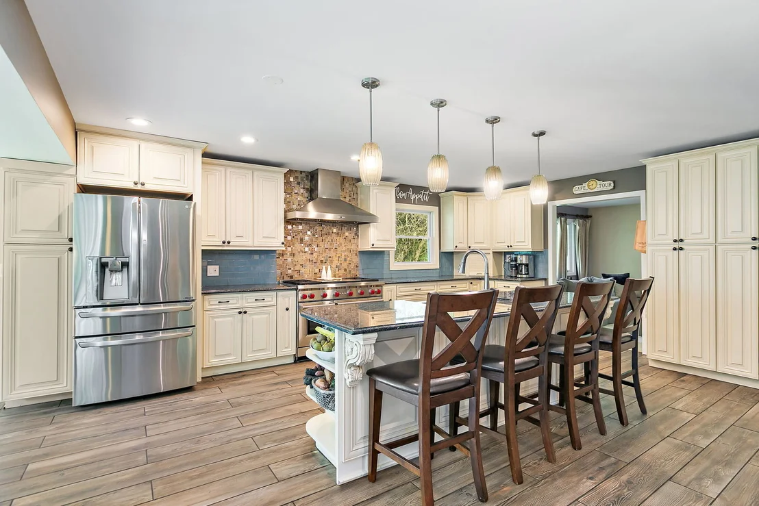 Photo of 40W719 Longshadow Lane