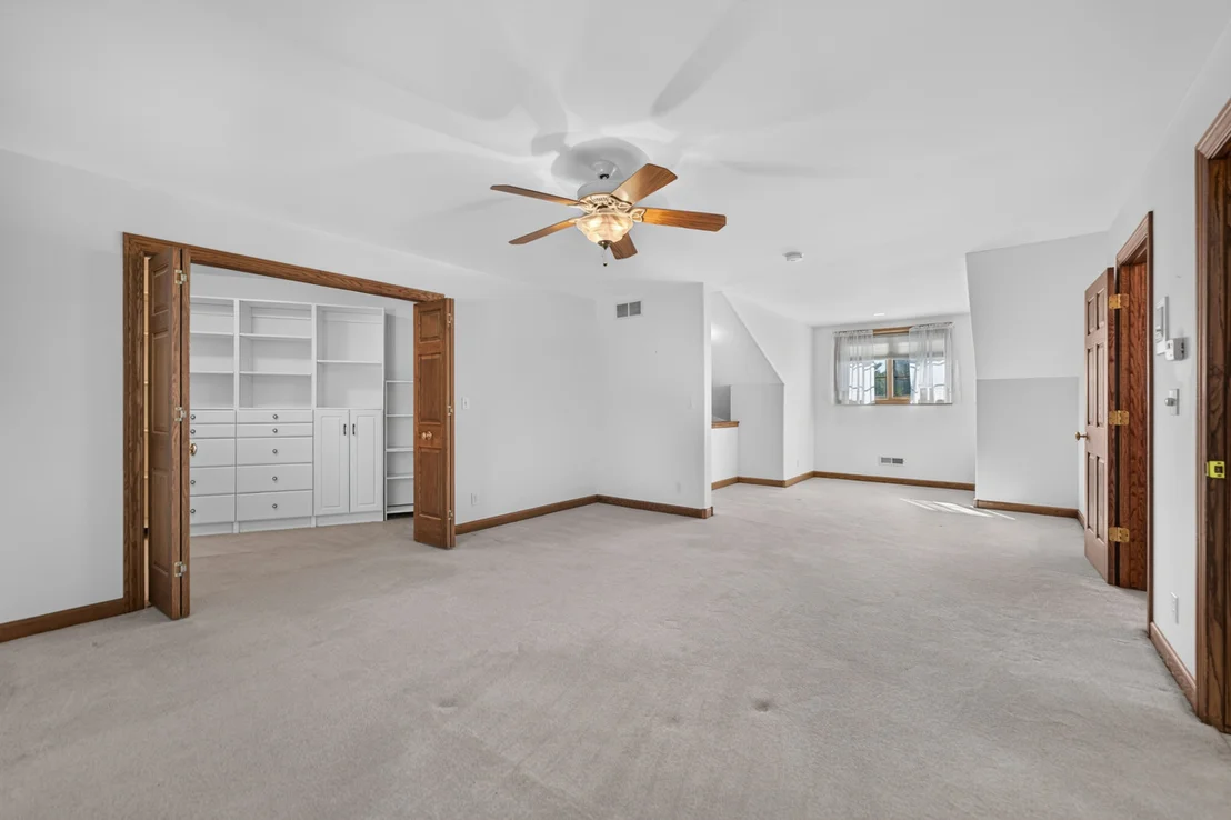 Photo of 1646 Valley View Road