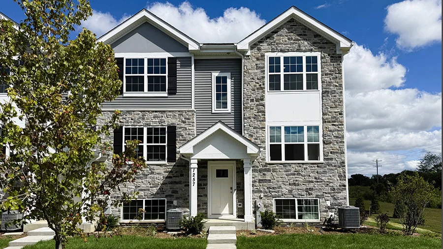 Photo of 1376 Foxglove Drive