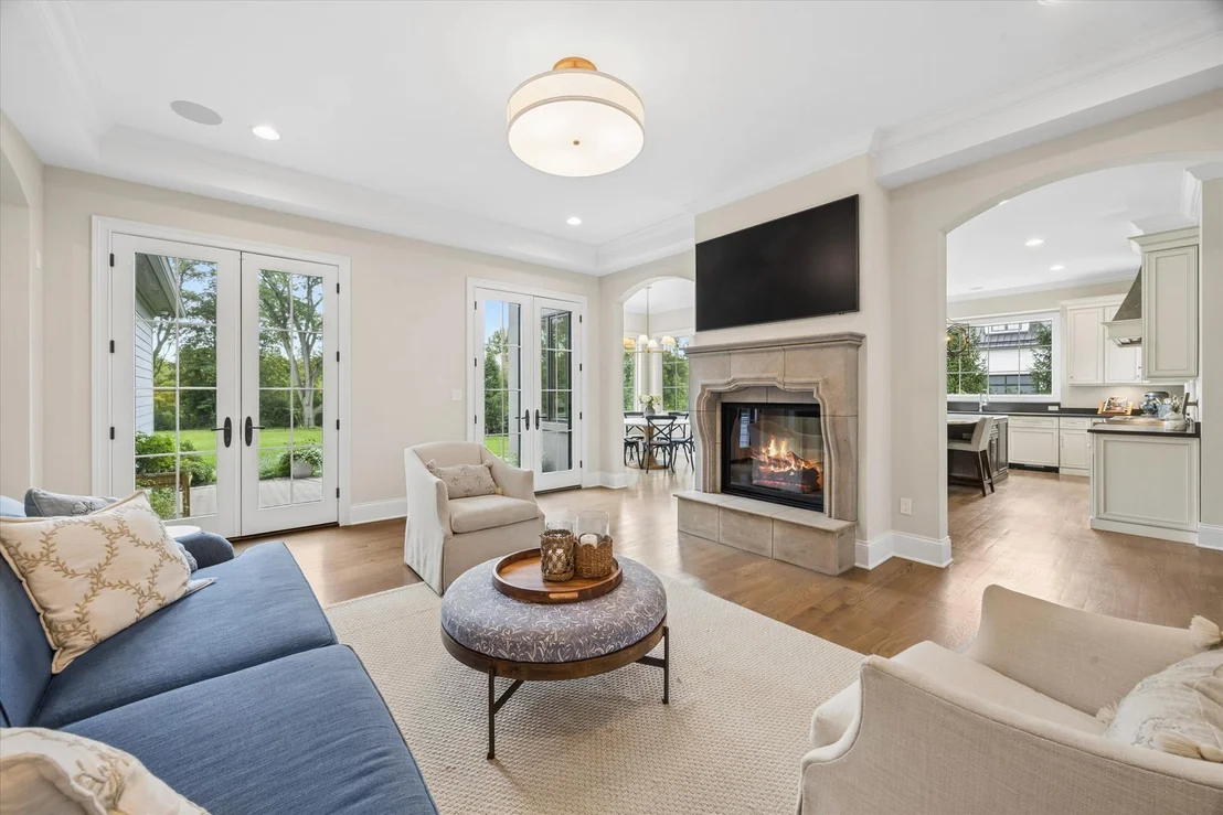 Photo of 1561 Hawthorne Lane