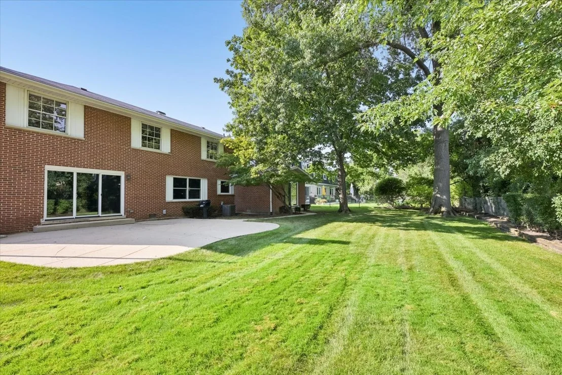 Photo of 937 Sutton Drive