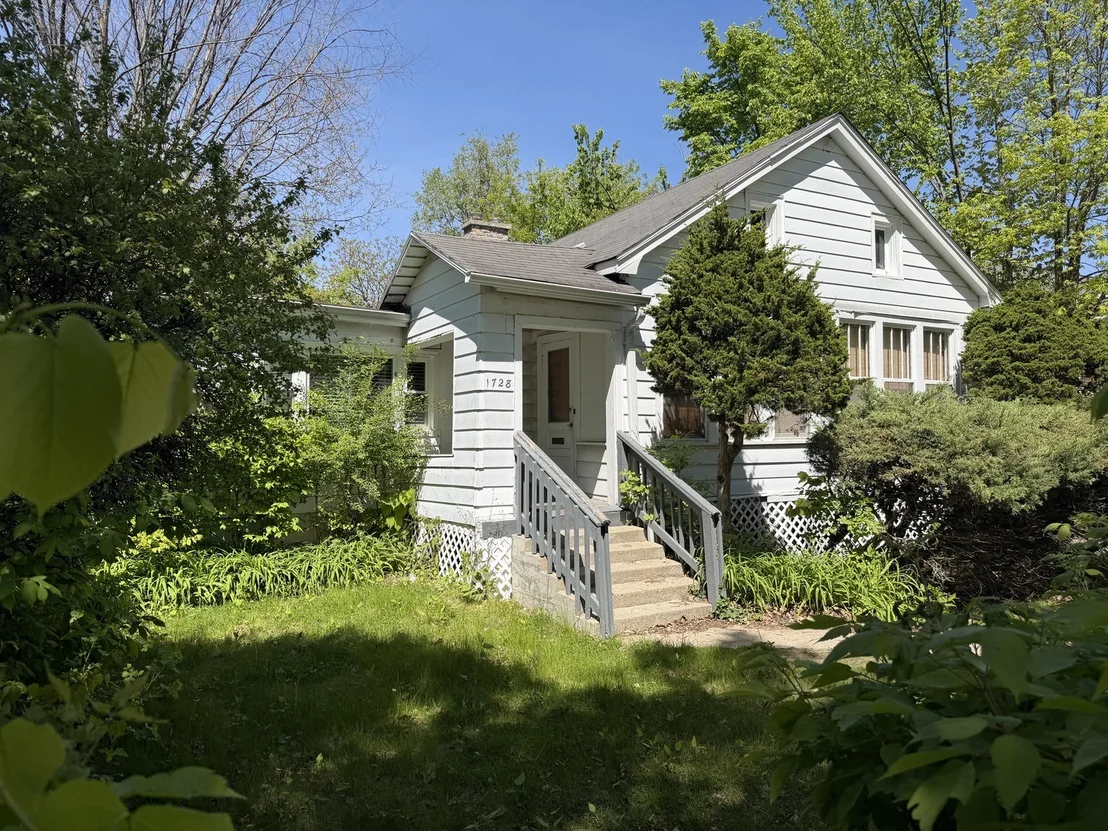 Photo of 1728 Brown Avenue