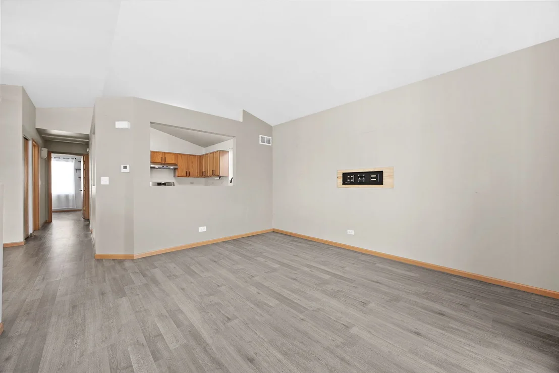 Photo of 674 Four Seasons Boulevard