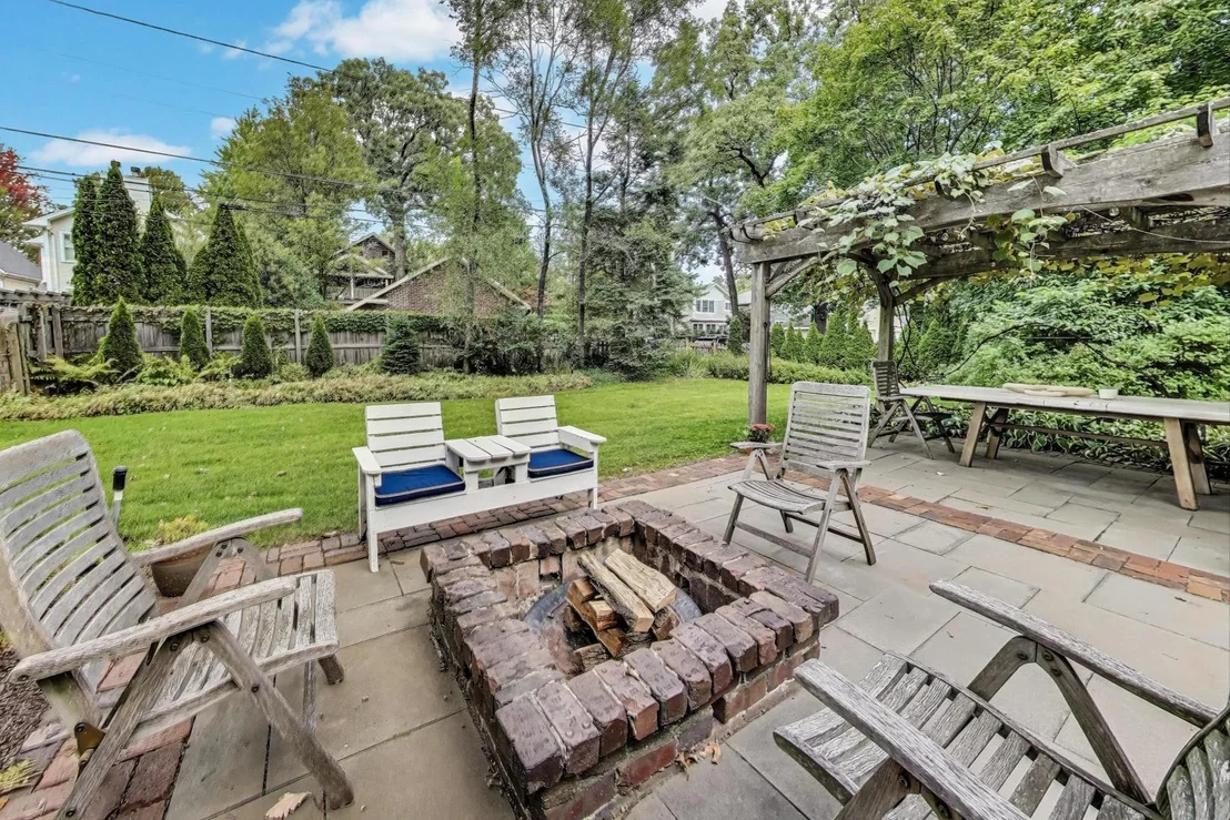 Photo of 1606 Forest Avenue