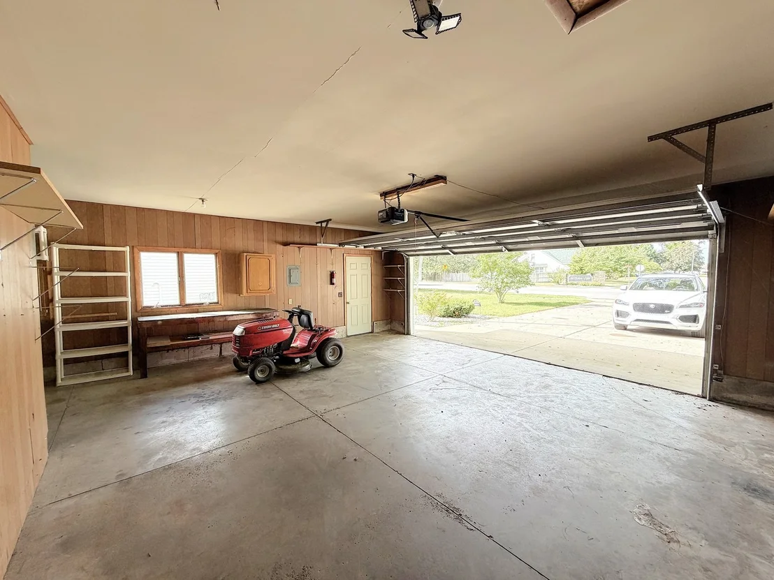 Photo of 2148 E 3000 Road N