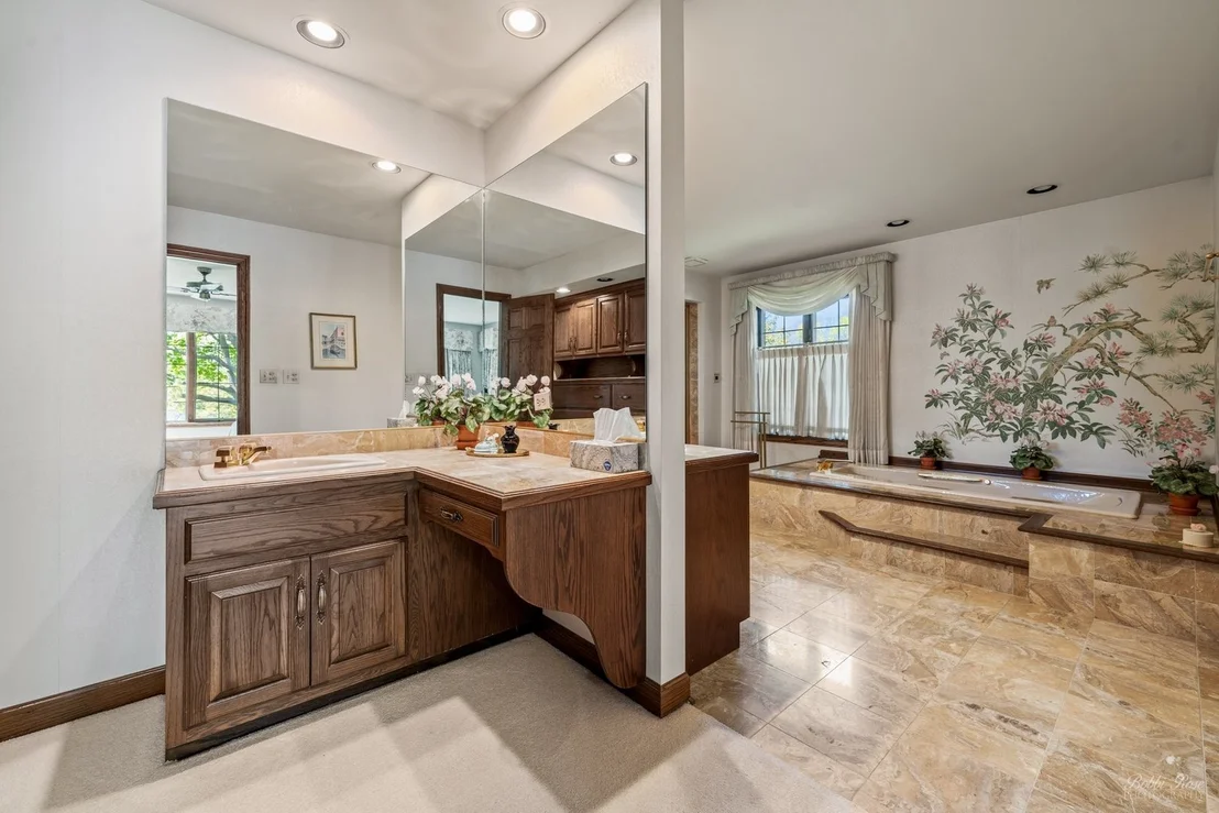 Photo of 1825 CLOVER Drive